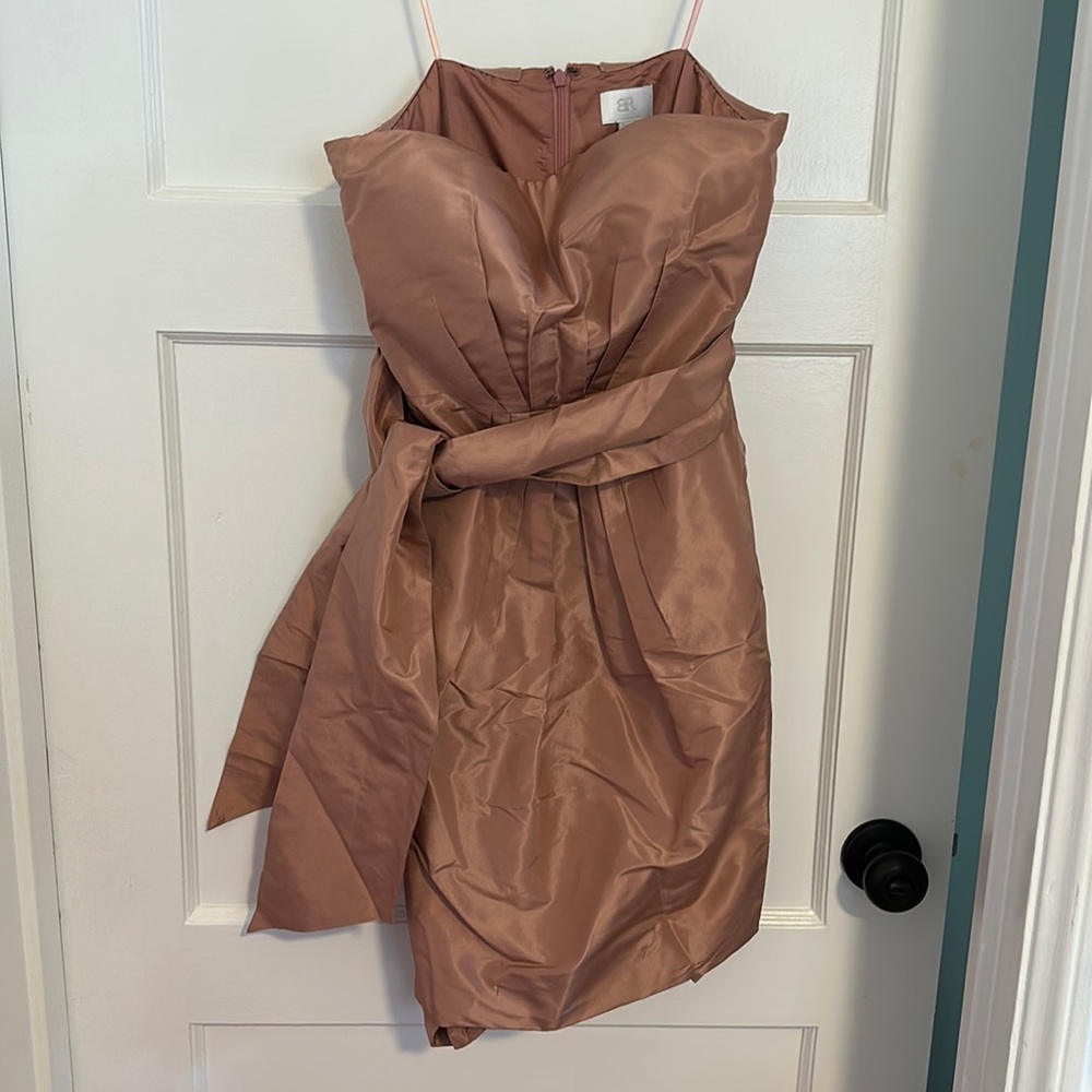 Banana Republic Collection - 100% Silk.